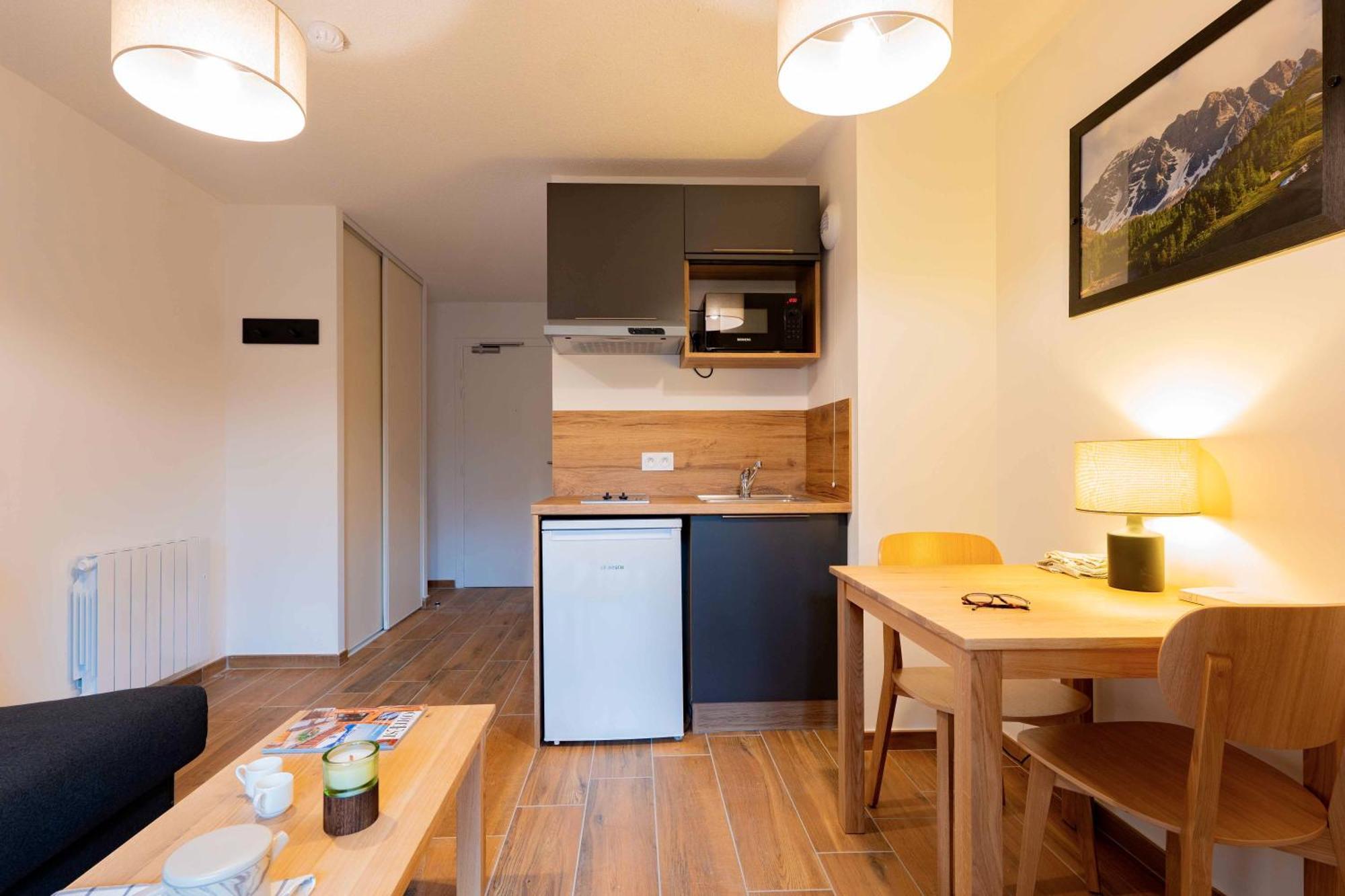 Residence Arya - Living Stone Vars  Bagian luar foto